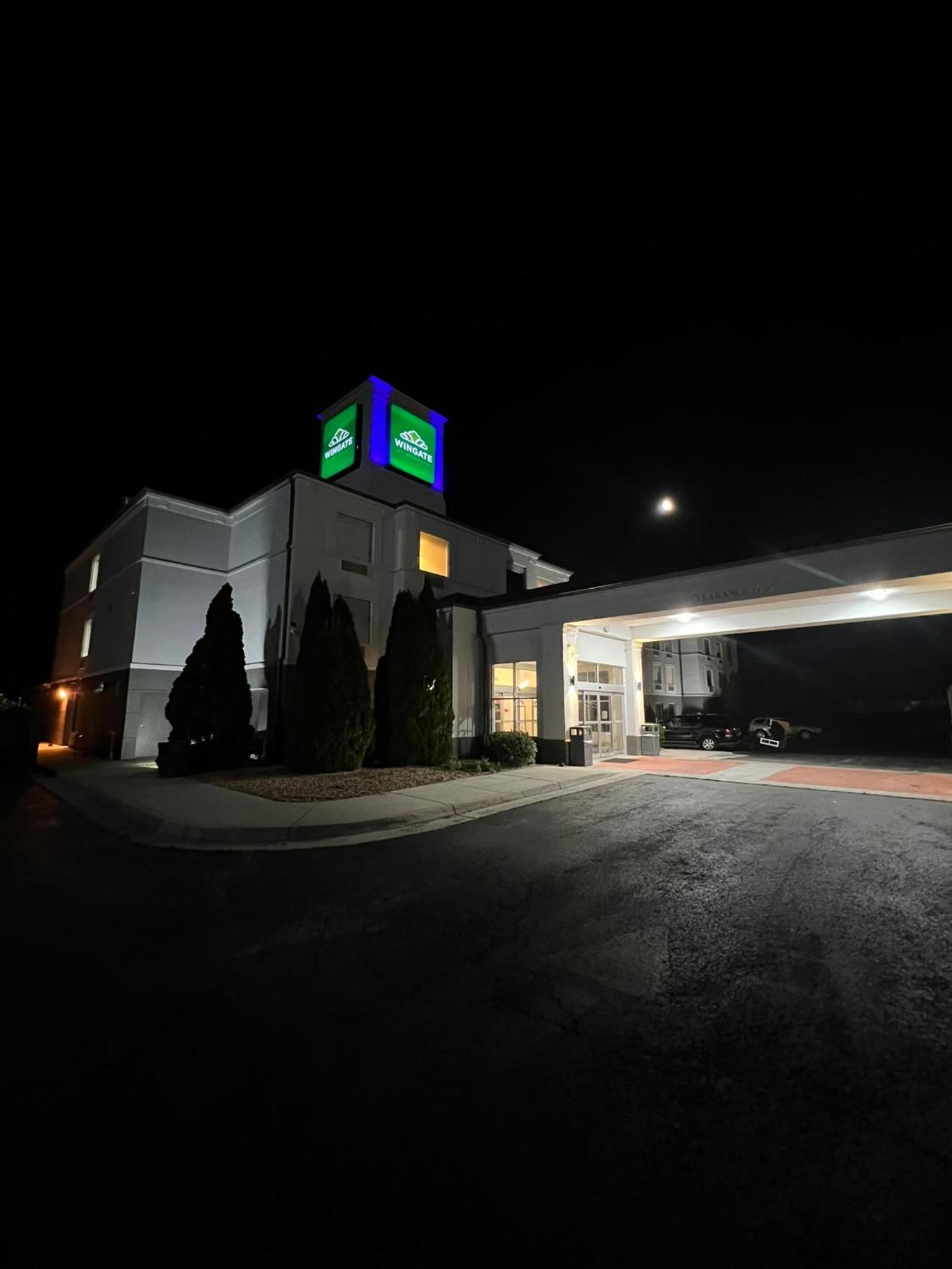 Wingate By Wyndham Dublin Near Claytor Lake State Park Exterior foto